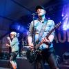 Zahlreiche Menschen besuchen am Samstag 04.05.24 das Weinfest in Untereisenheim mit Musik von den Troglauer Buam.