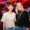Zahlreiche Menschen besuchen am Samstag 04.05.24 das Weinfest in Untereisenheim mit Musik von den Troglauer Buam.