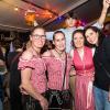Zahlreiche Menschen besuchen am Samstag 04.05.24 das Weinfest in Untereisenheim mit Musik von den Troglauer Buam.