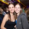 Zahlreiche Menschen besuchen am Samstag 04.05.24 das Weinfest in Untereisenheim mit Musik von den Troglauer Buam.
