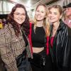 Zahlreiche Menschen besuchen am Samstag 04.05.24 das Weinfest in Untereisenheim mit Musik von den Troglauer Buam.