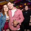 Zahlreiche Menschen besuchen am Samstag 04.05.24 das Weinfest in Untereisenheim mit Musik von den Troglauer Buam.