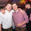 Zahlreiche Menschen besuchen am Samstag 04.05.24 das Weinfest in Untereisenheim mit Musik von den Troglauer Buam.