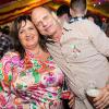Zahlreiche Menschen besuchen am Samstag 04.05.24 das Weinfest in Untereisenheim mit Musik von den Troglauer Buam.