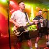 Zahlreiche Menschen besuchen am Samstag 04.05.24 das Weinfest in Untereisenheim mit Musik von den Troglauer Buam.