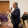 Bürgermeister Franz-Josef Sauer sprach in der Bürgerversammlung über die Situation der Arnsteiner Kernstadt.