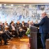 Polizei, Feuerwehr, Rettungskräfte. Bayerns Innenminister Joachim Herrmann eröffnet als Schirmherr den 12. Landestag der Verkehrssicherheit am Samstag 20.04.24 in Würzburg.