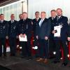 Langjährige Feuerwehrmänner wurden beim Kommersabend geehrt, im Bild von links Markus Rösch (Maßbach, 25 Jahre), Martin Straub (Poppenlauer, 40), André Pfister (Poppenlauer, 25), Christoph Trost (Weichtungen, 40), Bernd Rottmann (Poppenlauer, 40), Lothar Dietz (Weichtungen, 40), Bürgermeister Matthias Klement, Kreisbrandrat Benno Metz, Jürgen Bartenstein (Poppenlauer, Bayerisches Ehrenkreuz in Silber) und Landrat Thomas Bold
