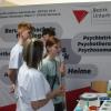 Auch Pflegeberufe, wie hier die Berufsfachschule des Bezirks Unterfranken, stellten sich an der Mittelschule Werneck vor. Auch Pflegeberufe, wie hier die Berufsfachschule des Bezirks Unterfranken, stellten sich an der Mittelschule Werneck vor.