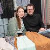Zahlreiche Menschen besuchen am Sonntag 18.02.24 den Fashion Flohmarkt in der Posthalle in Würzburg.