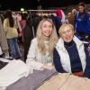Zahlreiche Menschen besuchen am Sonntag 18.02.24 den Fashion Flohmarkt in der Posthalle in Würzburg.