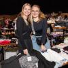 Zahlreiche Menschen besuchen am Sonntag 18.02.24 den Fashion Flohmarkt in der Posthalle in Würzburg.