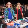 Zahlreiche Menschen besuchen am Sonntag 18.02.24 den Fashion Flohmarkt in der Posthalle in Würzburg.