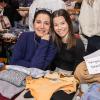 Zahlreiche Menschen besuchen am Sonntag 18.02.24 den Fashion Flohmarkt in der Posthalle in Würzburg.