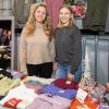 Zahlreiche Menschen besuchen am Sonntag 18.02.24 den Fashion Flohmarkt in der Posthalle in Würzburg.