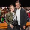 Zahlreiche Menschen besuchen am Sonntag 18.02.24 den Fashion Flohmarkt in der Posthalle in Würzburg.