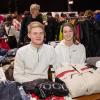 Zahlreiche Menschen besuchen am Sonntag 18.02.24 den Fashion Flohmarkt in der Posthalle in Würzburg.
