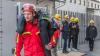 Die Berufsfeuerwehr Würzburg führt am Mittwoch (10.01.24) am Heizkraftwerk an der Friedensbrücke in Würzburg eine Höhen-Rettungsübung durch.