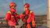 Die Berufsfeuerwehr Würzburg führt am Mittwoch (10.01.24) am Heizkraftwerk an der Friedensbrücke in Würzburg eine Höhen-Rettungsübung durch.
