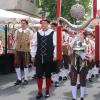 Das Jugendblasorchester Münnerstadt war beim Umzug der Heimatspielgemeinde zum Schutzengelmarkt dabei. Die jungen Musikerinnen und Musiker spielen auch beim Trachten- und Schützenzug zum Oktoberfest in München.