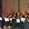Dirigent Armin Schuler und sein symphonisches Orchester begeisterten das zahlreich gekommene Publikum in der Maintalhalle.