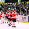 Ehrenrunde Haßfurter Hawks nach dem 5:3-Sieg über Wadkraiburg  (von rechts) Jan Trübenekr, Jakub Sramek, Christian Dietrich, Jamie Akers, Erstztorwart Luca Feil, Pascal Marx.