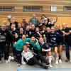 Die Handballerinnen des HSV Bergtheim feiern ihren Sieg gegen den MTV Stadeln.