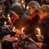 Rund 1000 Menschen sangen am zweiten Adventssonntag im Schweinfurter Sachs-Stadion Weihnachtslieder.