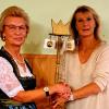 Traudl Konior übergibt das Zepter der Schweinfurter Bürgervereine an Birgit Steigerwald.