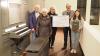 Hundert Jahre Firma Heßler wurden mit einer 800-Euro-Orgelspende gefeiert. Das Foto zeigt Peter und Rosi Heßler, Nicole Heßler, Pfarrer Stefan Kömm sowie Enkelin Lara Heßler (von links).