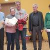 Vorsitzende Christina Burger und Chorleiter Arno Leicht ehrten Marliese Brach (40 Jahre), Markus Bechtold (30 Jahre) und Gerd Schneiderbanger (25 Jahre).