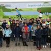 Bewohner:innen des St.-Josefs-Stifts, Schüler:innen der Grundschule Eisingen und Waldbrunn, Beate Neumayer (Polizeihauptmeisterin) und Ann-Kathrin Reutter (Polizeiobermeisterin).