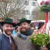 Das neue Hammelkönigspaar von Geldersheim sind der aus Sennfeld stammende Christoph Häcker (rechts, jetzt München) und dessen Lebensgefährte Dominik Reiter aus Bremen.