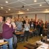 Spontan hatten sich die Verantwortlichen des Vorstandstreffens der unterfränkischen Eigenheimervereine von ihren Plätzen erhoben und applaudierten Georg Grembler (rechts im Bild) zum Abschied. Sie drückten so ihren Dank auf für den Einsatz über 45 Jahre, den Georg Grembler bei seinen unzähligen Besuchen bei den Ortsvereinen und Landesvorstand erbracht hatte. Spontan hatten sich die Verantwortlichen des Vorstandstreffens der unterfränkischen Eigenheimervereine von ihren Plätzen erhoben und applaudierten Georg Grembler (rechts im Bild) zum Abschied. Sie drückten so ihren Dank auf für den Einsatz über 45 Jahre, den Georg Grembler bei seinen unzähligen Besuchen bei den Ortsvereinen und Landesvorstand erbracht hatte.