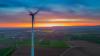 Bevor sich auch auf dem Gebiet der Gemeinde Lülsfeld Windräder drehen (wie hier bei Brünnstadt) möchte die Gemeinde im Sinne der Bürger mitreden.