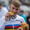 Maximilian Jäger wurde unter anderem wegen seines Gewinns der Goldmedaille im Einzelzeitfahren bei der Para-WM in Glasgow zu Bad Brückenaus Sportler des Jahres bestimmt.