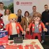 Beim Gesundheitstag der VdK-Ortsgruppe Veitshöchheim machten auch die BRK-Wasserwacht-Ortsgruppe Veitshöchheim mit Einweisung in den Gebrauch eines Defibrillators und die Johanniter mit Vorstellung des Hausnotrufs mit, sehr zur Freude der VdK-Ortsvorsitzenden Sibylle Brandt (Bildmitte mit Blindenstock).