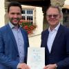 Bürgermeister Manuel Kneuer und Geschäftsführer des Bayerischen Städtetags, Bernd Buckenhofer.
