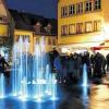 Neu gestaltet und ein Blickfang: der Marktplatz in Mellrichstadt mit seinem Wasserspiel.