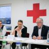"Eine effektive Notfallversorgung wäre nicht mehr möglich", warnen die Verantwortlichen vor einer Schließung der Rotkreuzklinik Wertheim, die sich seit September 2023 wegen finanzieller Schieflage in einem konkursrechtlichen Schutzschirmverfahren befindet. Ihnen ist es ein dringendes Anliegen, so betonen sie im Pressegespräch, dass das Krankenhaus auch künftig als Notfall-Versorger-Klinik erhalten bleibt. Auf dem Foto (von links): Rettungsdienstleiter Steffen Molzer, Kreisgeschäftsführerin Manuela Grau und Reinhard Frank, Präsident des DRK-Kreisverbands.