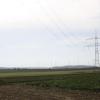 Mit dem "Flächenpooling" hat es geklappt. Im Windvorranggebiet Garstadt/Hergolshausen/Waigolshausen ist damit der Bau von Windrädern möglich. Im Hintergrund sind Hergolshausen und bestehende Windräder zu sehen.