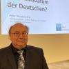 Peter Weidisch unterlegte seinen Vortrag mit historischen Aufnahmen beziehungsweise zeitgeschichtlichen Dokumenten.