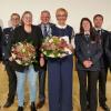 Zu sehen (von links): Matthias Kreiner (1.Kdt), Philipp Öchsner (3.Kdt), Steffi Nöth, Norbert Götz (2. Bürgermeister), Maria Brohm (Ehrenvorsitzende), Anette Heinrich (2. Vorsitzende), Patrick Lindner (2.Kdt), Claudia Haupt (1. Vorsitzende).