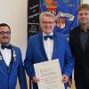 Auf dem Foto (von links): Präsident Julian Kerscher, Neusenator Helmut Hauptmann, Bürgermeister Georg Neubauer.