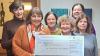 Der Vorstand von Soroptimist International in Würzburg überreichte 3000 Euro für die Organisation "Aktion für Menschenrechte".