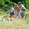 Radfahren macht Spaß - Bayern, Mecklenburg-Vorpommern und Brandenburg sind nach der neuen «Radreiseanalyse» die beliebtesten Regionen für den Urlaub auf zwei Rädern. Foto: ADFC/Marcus Gloger