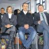 Ehemalige berichten: Abitur am Bayernkolleg und danach? In der Reihe „Was aus uns geworden ist“ erzählten Claudia Federspiel, Marco Kreß, Bruce Glemser (Mitte von links) der Schulleiterin Johanna Bonengel (links), Moderatorin Oberstudienrätin Ilse Gebhardt-Gögercin (rechts) und vielen derzeitigen Schülern ihren Werdegang.