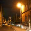 Die Straßenbeleuchtung (wie hier am Rathaus in Oberndorf) auf LED umstellen möchte die Gemeinde Bischbrunn. 