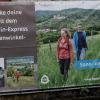 Im ganzen Landkreis wird mit diesen Großflächen-Tafeln für die beiden "Freizeitlinien" geworben. Aber das Interesse scheint dürftig.