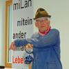 Günter Stock brillierte in seiner Paraderolle als "Häcker Karl" mit seinen "Frängischen Gschichdli und Gedichdli". Günter Stock brillierte in seiner Paraderolle als "Häcker Karl" mit seinen "Frängischen Gschichdli und Gedichdli".